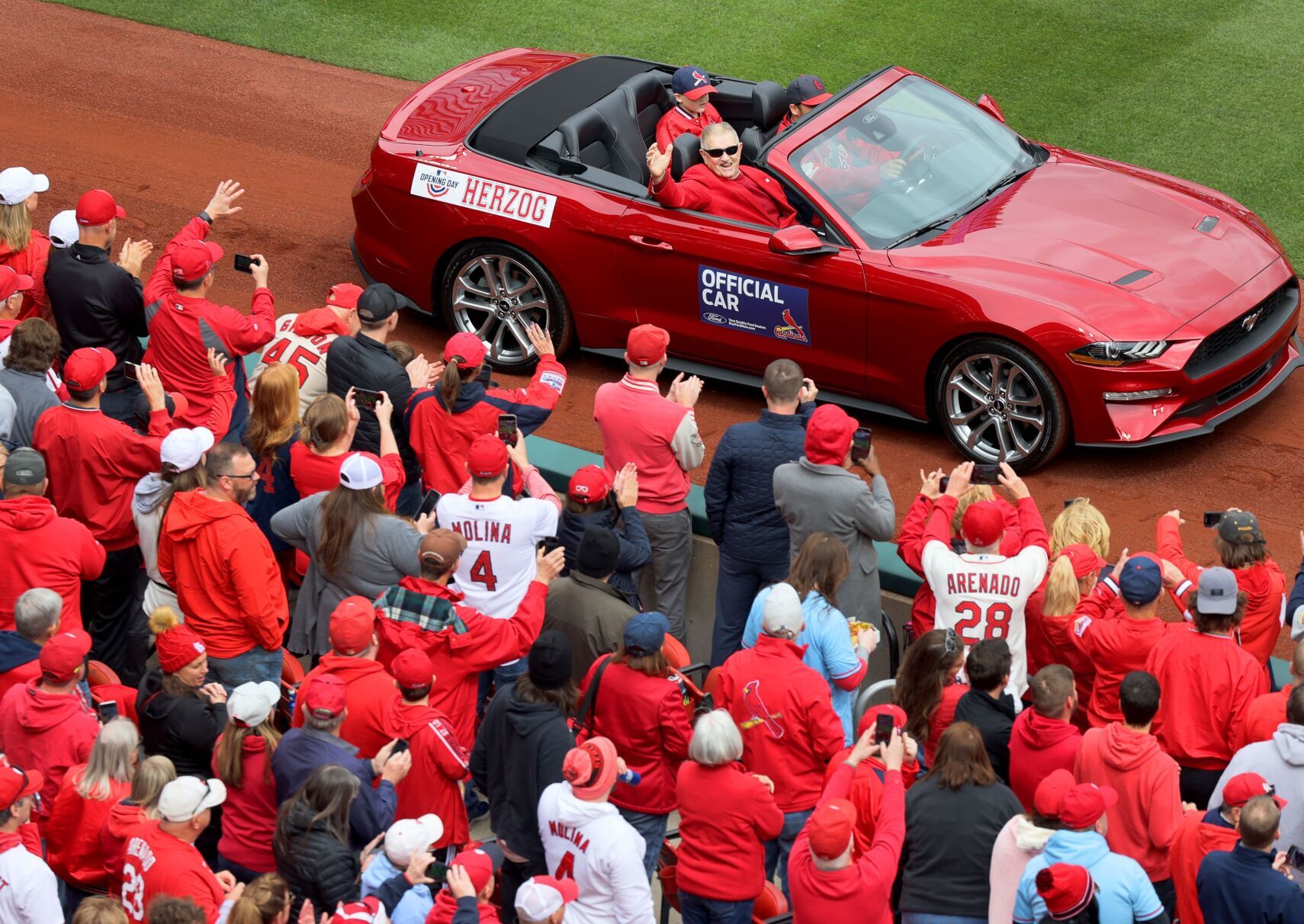 Cardinals host opening day at Busch Stadium